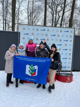 20 февраля в рамках спартакиады работников системы образования г. Курска в парке Солянка прошел лыжный кросс для педагогов и воспитателей, посвященный Году семьи.